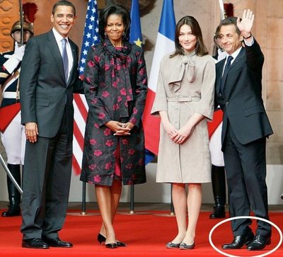 Obama Sarkozy et les talonnettes