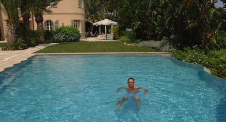 Jean-François Copé dans la piscine de Ziad Takieddine